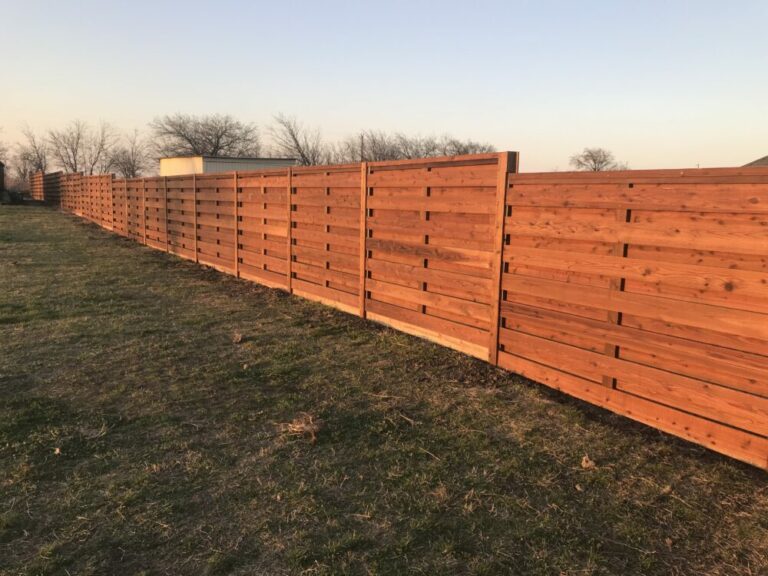 Top 5 Benefits Of a Horizontal Wooden Fence DFW Fence Pro