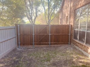 vertical wood plank fence