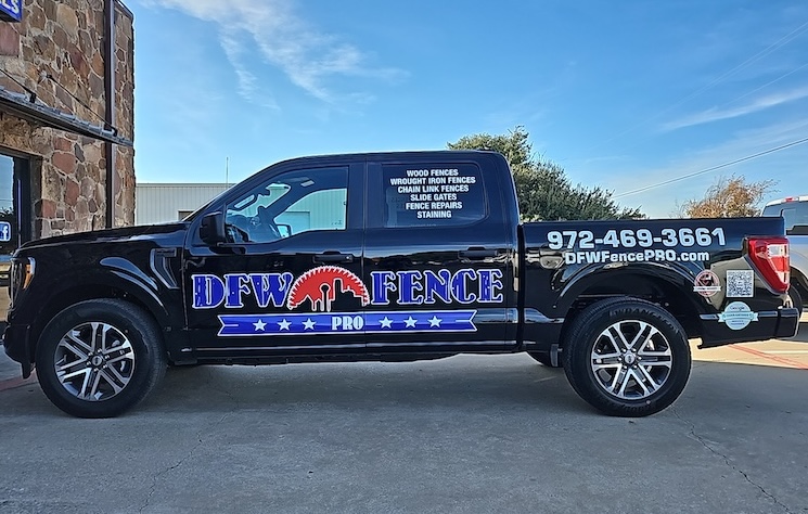 Fence contractor Dallas TX