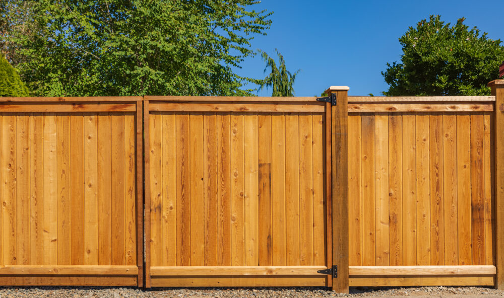 How Wood Fences Enhance Privacy Without Compromising Aesthetics