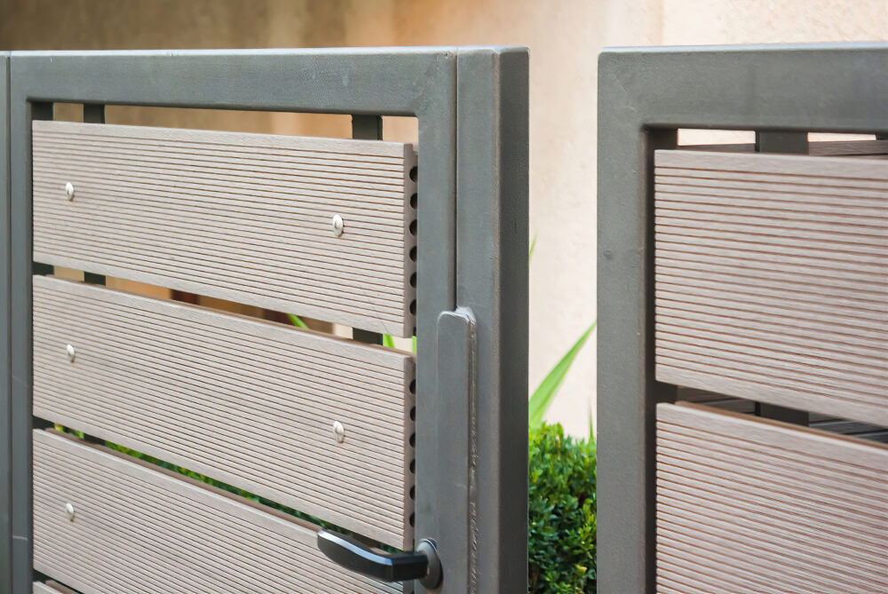 commercial composite fencing